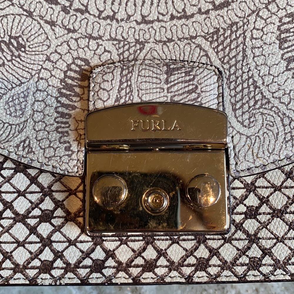 Furla Lace Metropolis - Picture 8 of 9